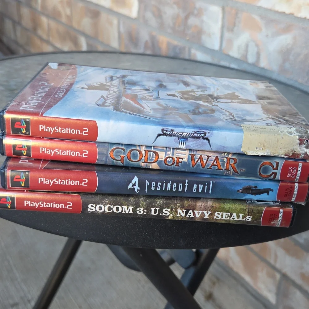 SONY PLAYSTATION LOT of 4 Video Games
